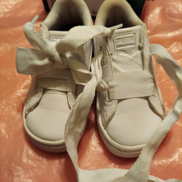 Puma - Picture 3 of 6